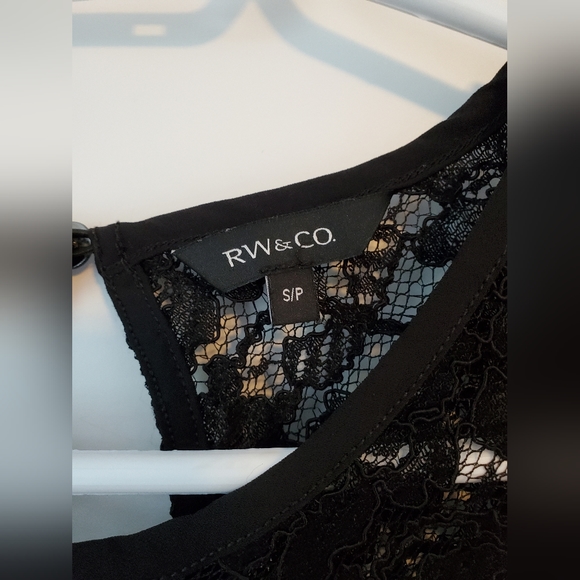 🌟3 for $25-Sleeveless bird pattern top - Picture 2 of 5